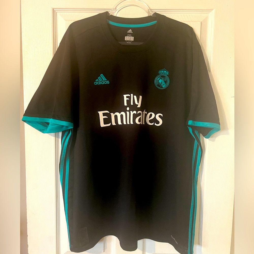Black & Teal Adidas Climacool Fly Emirates Jersey & Matching Climacool pants.